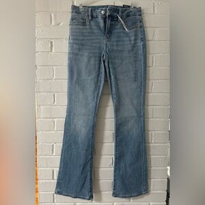 NWT American Eagle lu(x)e curvy high rise skinny kick jeans
